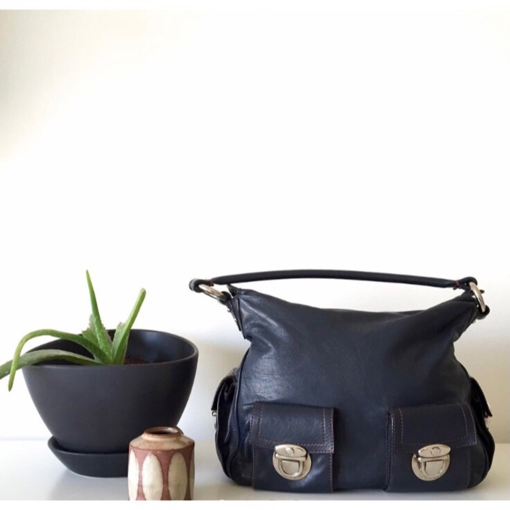 Marc Jacobs blue leather hand bag